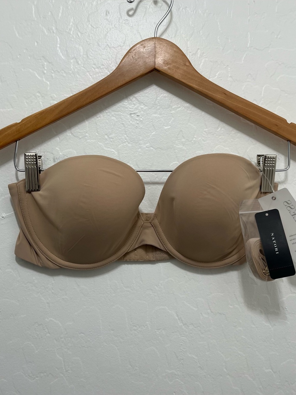 Natori Minimal Plunge Strapless Underwire Bra Size 38B NWT 729229